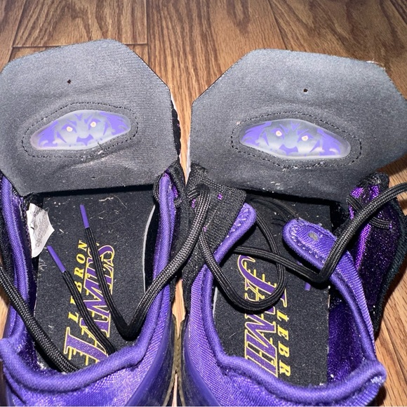 LeBron James 18 Sneakers - Picture 10 of 11